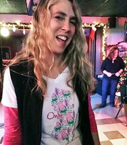 Lora Lynn T